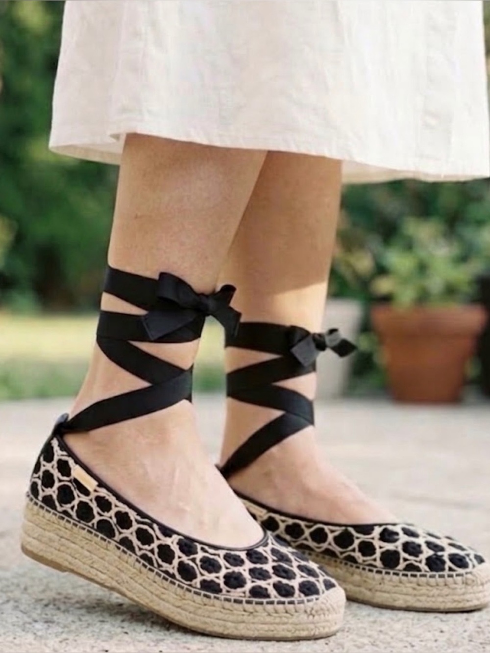 NWOT Avec Les Filles Georgie Lace Up Espadrille Flats Black/Ivory Crochet Sz 7.5
